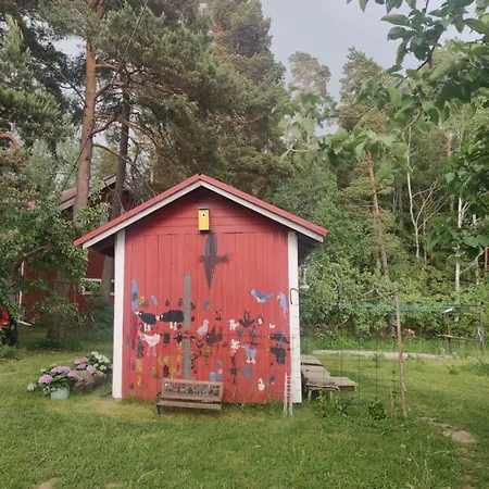 Marian Ilo, Talo Naantalissa *