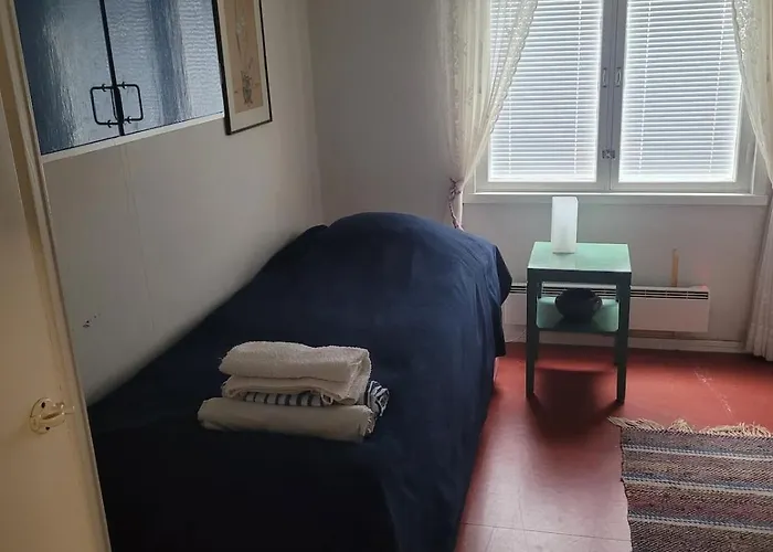 Marian Ilo, Talo Naantalissa Apartment